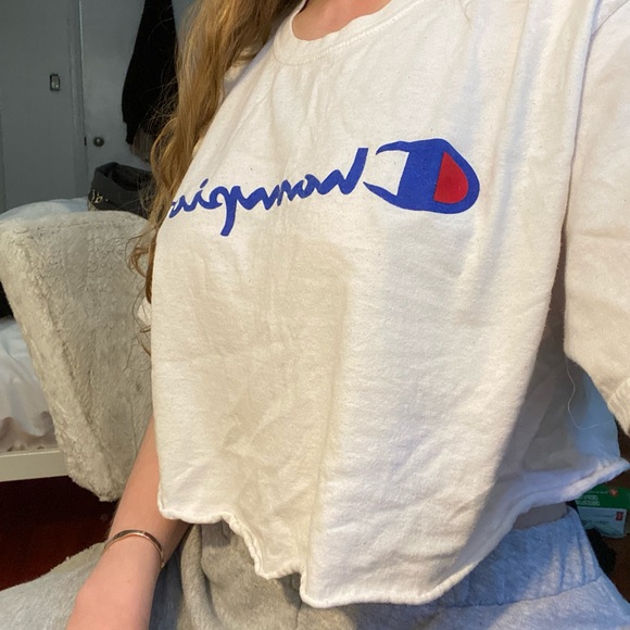 cropped champion basic white tee - Picture 2 of 3